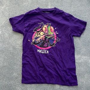 graphic t-shirt